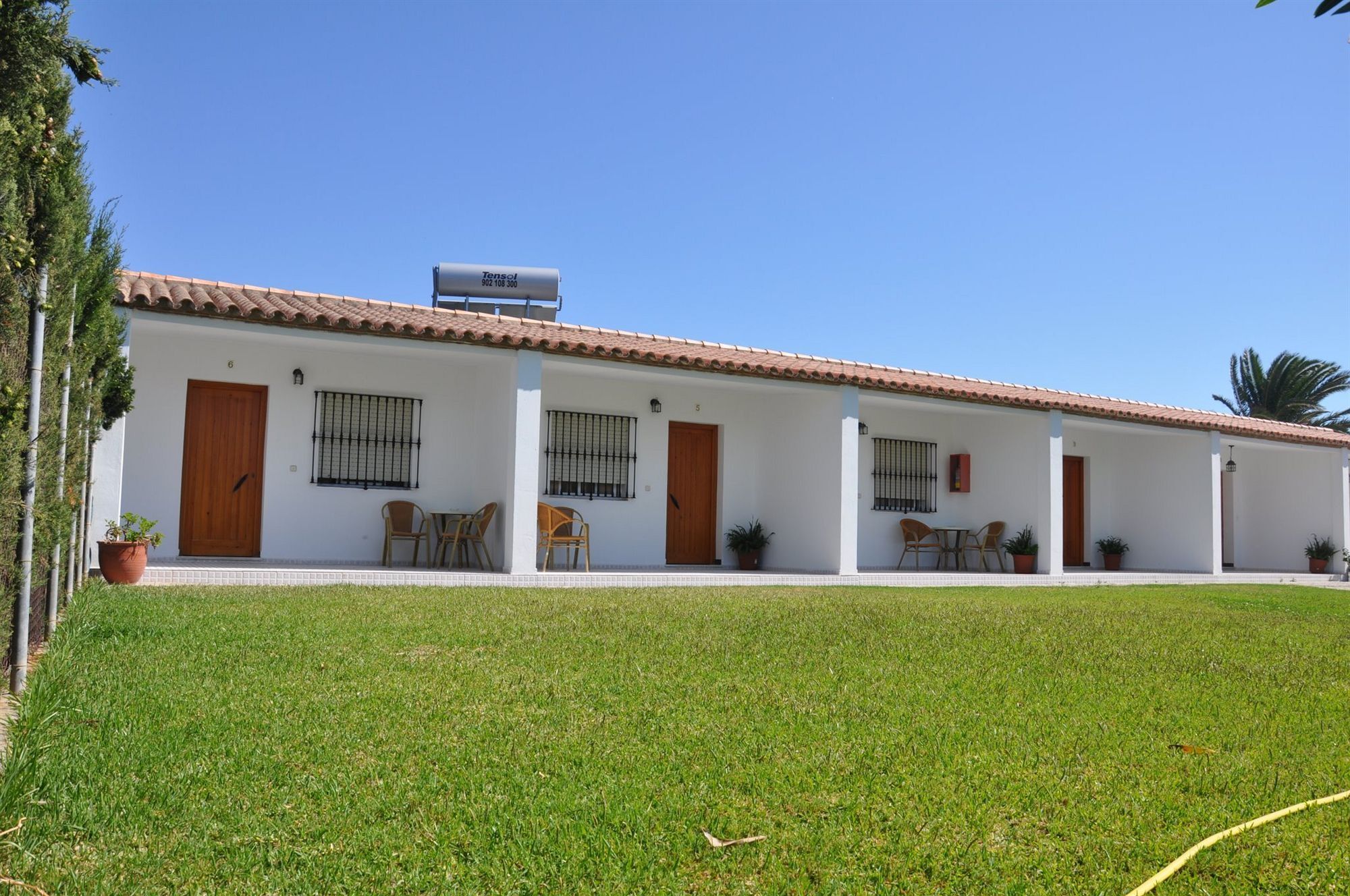 Hostal El Levante Tarifa Exterior foto